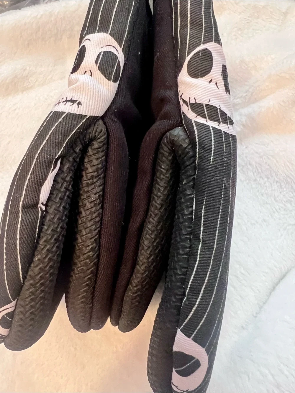 The Nightmare Before Christmas Mini Oven Mitts 2pack NWT